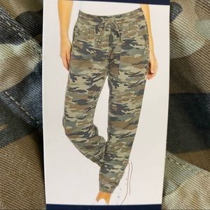 Gap Camo Print Tencel Jogger